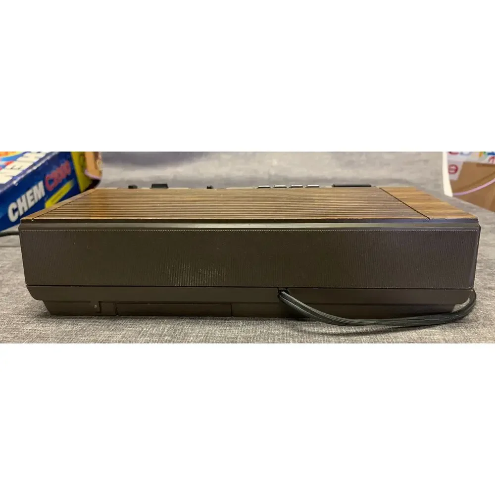 Vintage GE Clock Radio, Model 7-4634B - Works fine - See Photos